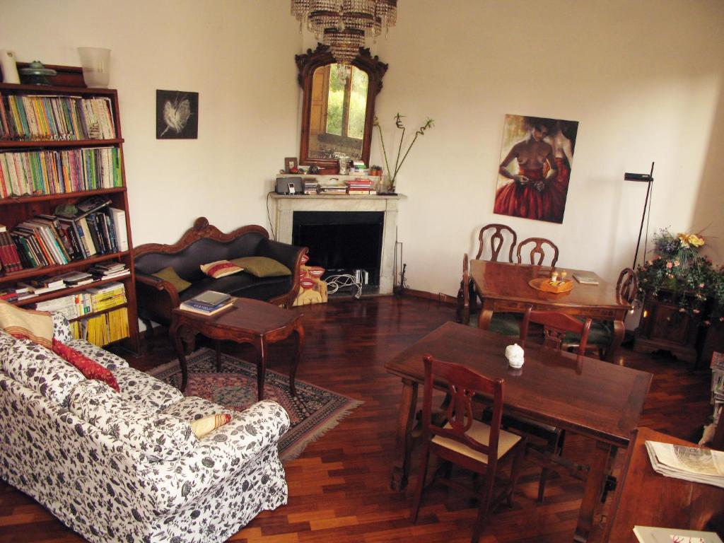 Gourmet B&B Giglio Bianco Флоренция Экстерьер фото